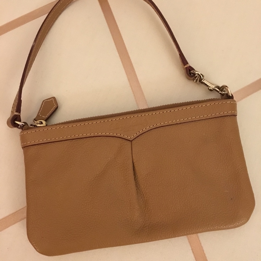 Dooney and Bourke tan leather wristlet